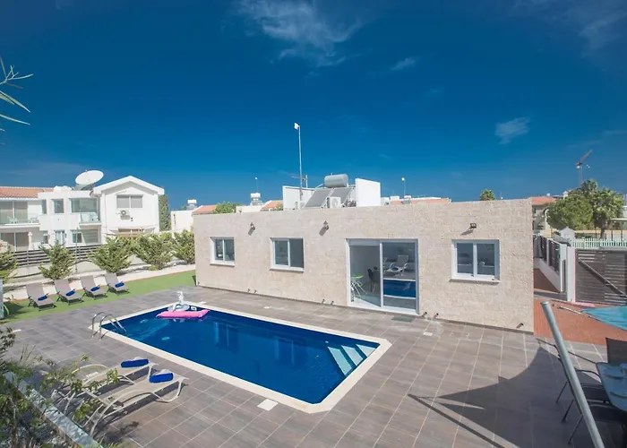 Holiday home Broadway Protaras