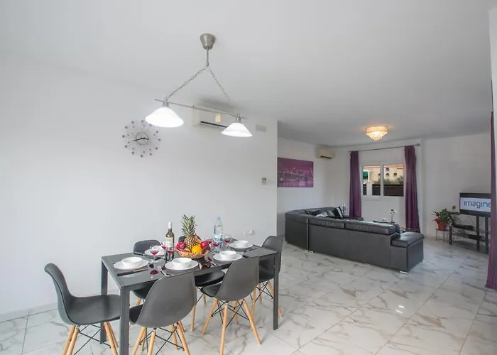 Broadway Holiday home *