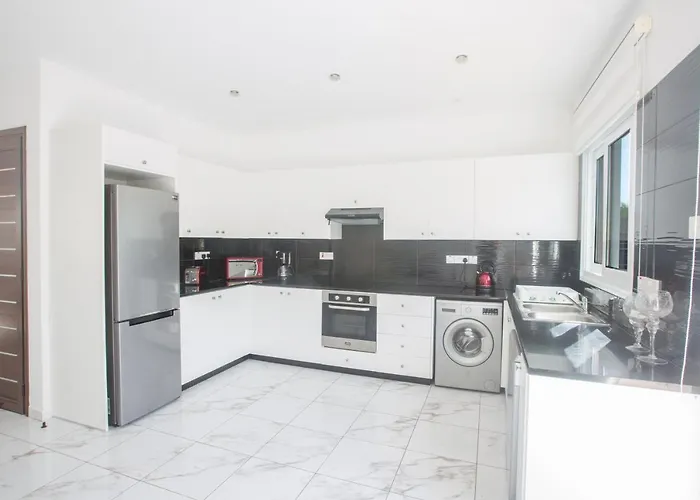 Holiday home Broadway Protaras